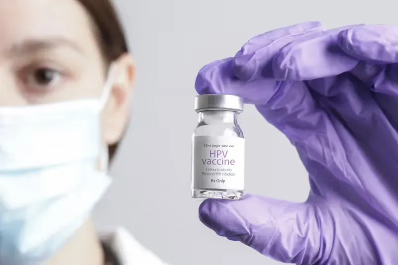 واکسن HPV (گارداسیل): سن مناسب، تعداد دوز و ایمنی